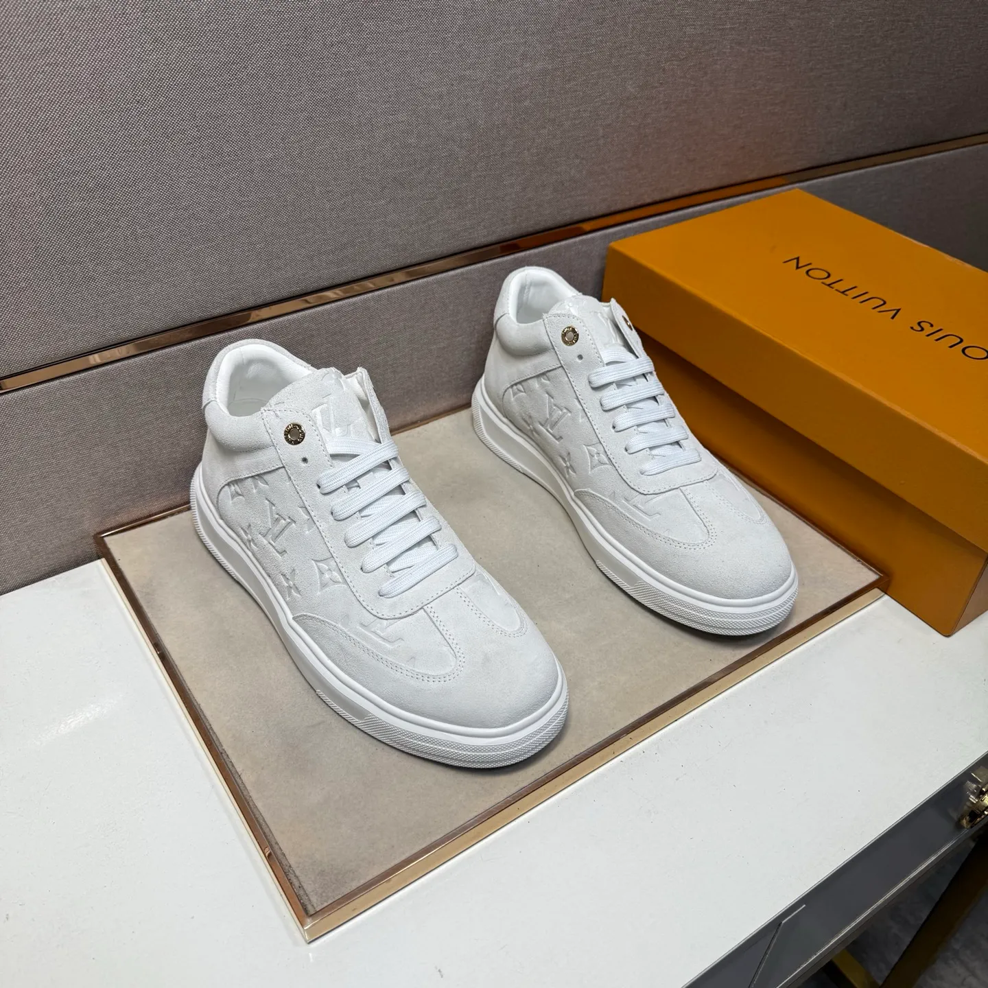 Men's men's shoes 💰pp420 [LV～] Men's casual shoes 2025z cabinet sales simultaneously 🔶Size: 38-44#️⃣ 🔷3 colors🔜The upper is made of multi-material splicing ➕Genuine leather lining, comfortable and breathable, sole: original comfortable and wear-resistant outsole, ⚠️real thing📱photographed🎬real thing is better📢📢📢